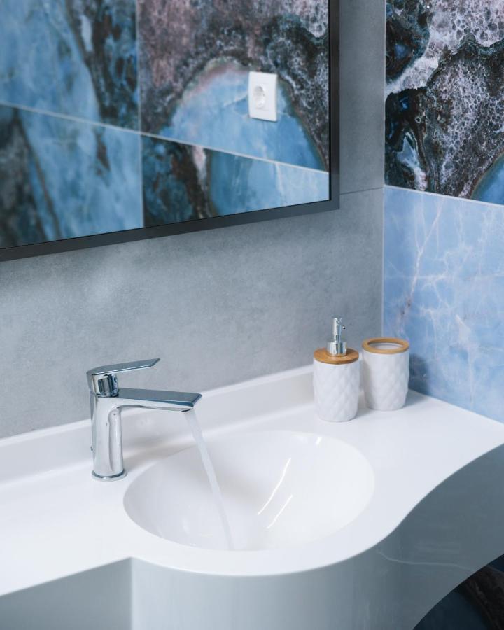 Dream On Apartment Kalamaki  Ngoại thất bức ảnh